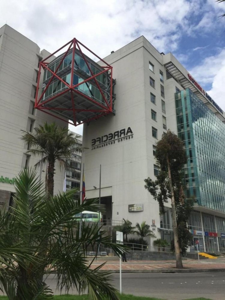 Casa de 14 dormitorios en Bogotá, Colombia No. 10139