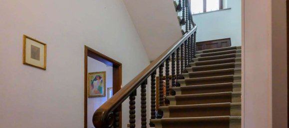 5 bedrooms Villa in Florence, Italy No. 167729 16