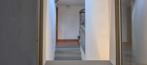 5 bedrooms Villa in Florence, Italy No. 167729 25