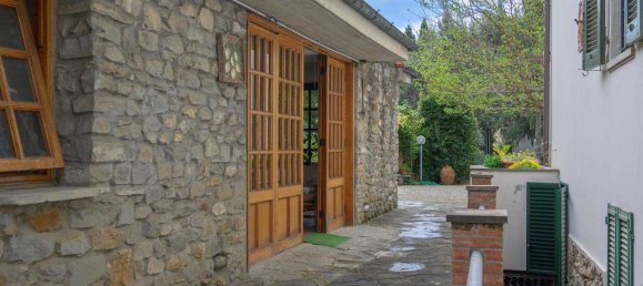 5 bedrooms Villa in Florence, Italy No. 167729 32