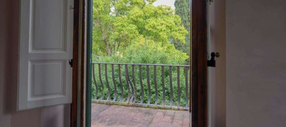 5 bedrooms Villa in Florence, Italy No. 167729 19