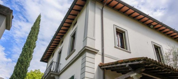 5 bedrooms Villa in Florence, Italy No. 167729 4