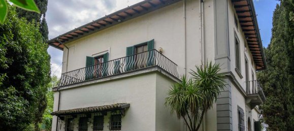 5 bedrooms Villa in Florence, Italy No. 167729 5