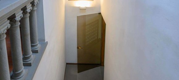 5 bedrooms Villa in Florence, Italy No. 167729 24