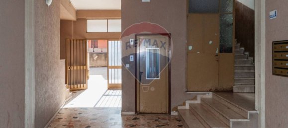 3 bedrooms Apartment in Catania, Italy No. 274594 6