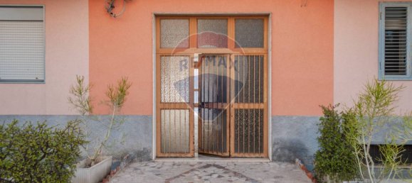 3 bedrooms Apartment in Catania, Italy No. 274594 5