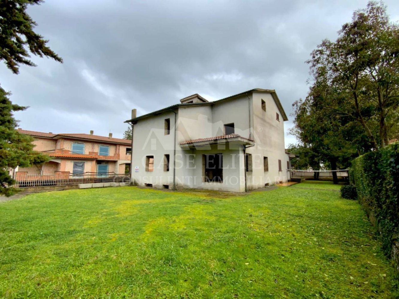 6 bedrooms Villa in Acquapendente, Italy No. 160366