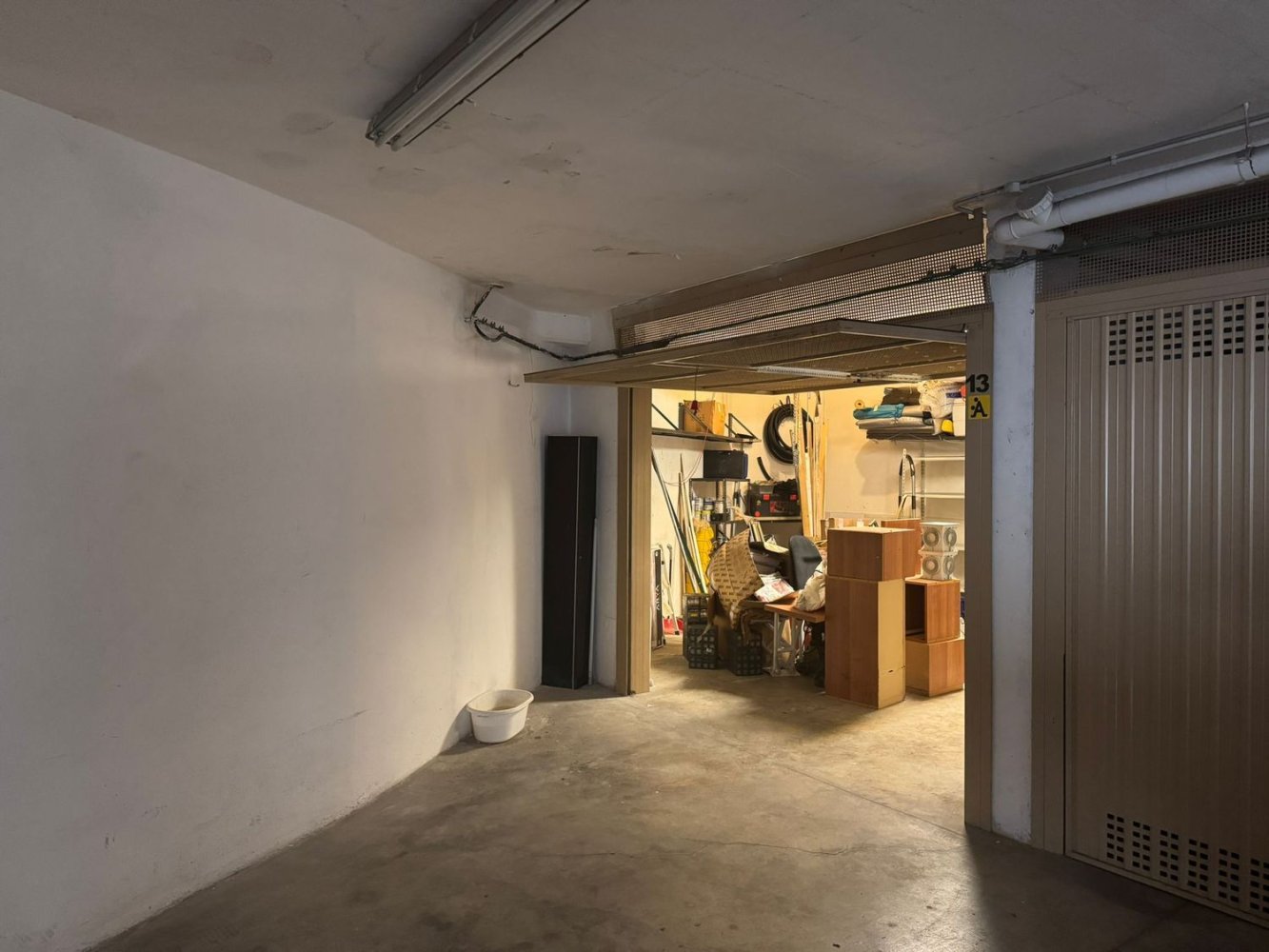 27m² Garage in Rome, Italy No. 228704