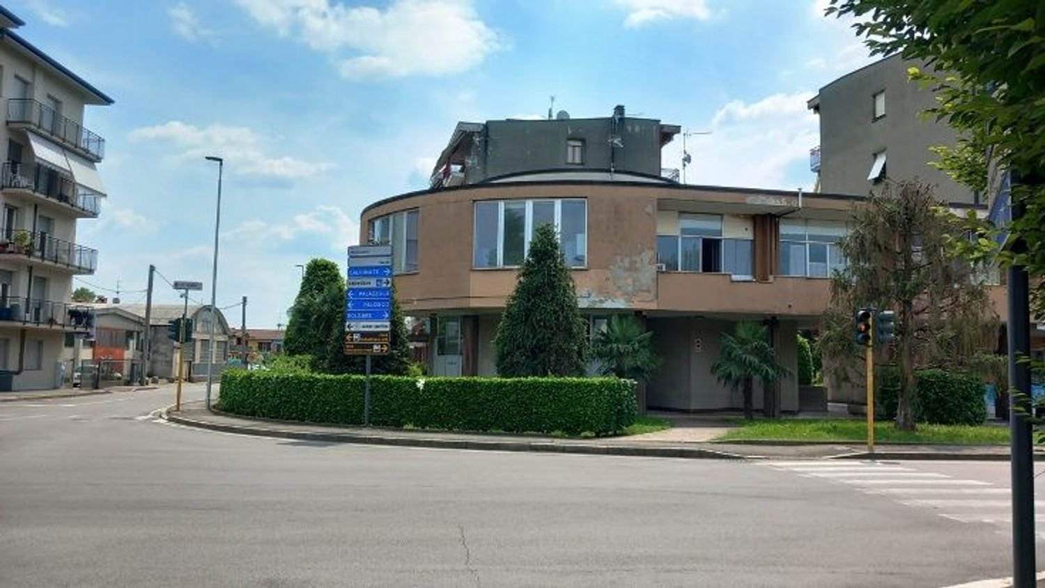 Escritório em Telgate, Italy 484 m² N.º 169054