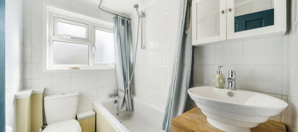 2 bedrooms Apartment in London, United Kingdom No. 7669 9