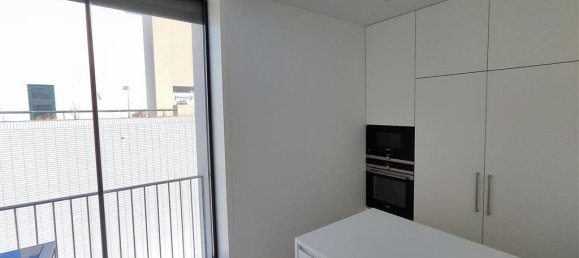 3 Schlafzimmer Haus in Porto, Portugal, Nr. 44429 8