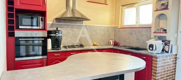 3 bedrooms House in L'Ile-d'Elle, France No. 282521 5