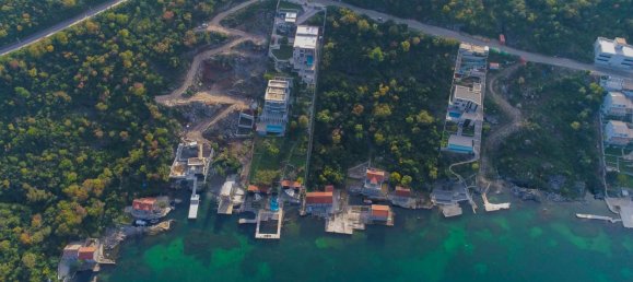 5 bedrooms Villa in Tivat, Montenegro No. 246 18