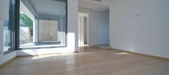 5 bedrooms Villa in Tivat, Montenegro No. 246 5