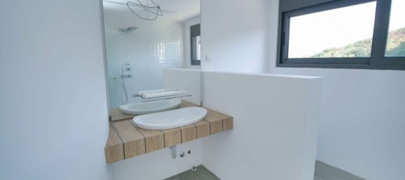 5 bedrooms Villa in Tivat, Montenegro No. 246 8