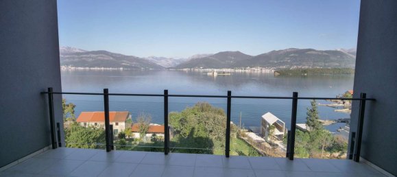 5 bedrooms Villa in Tivat, Montenegro No. 246 12