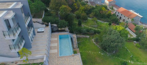 5 bedrooms Villa in Tivat, Montenegro No. 246 15