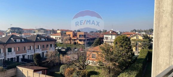 Apartamento de 2 divisões em Busto Arsizio, Italy N.º 88957 9