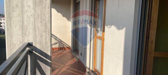 Apartamento de 2 divisões em Busto Arsizio, Italy N.º 88957 8