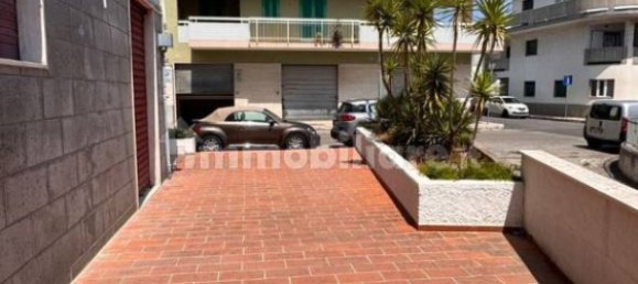 Apartamento de 2 dormitorios en Monopoli, Italy No. 353249 27