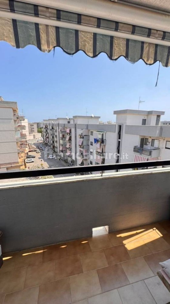 Apartamento de 2 dormitorios en Monopoli, Italy No. 353249