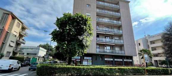 Квартира с 2 спальнями в Монца, Италия № 192769 24