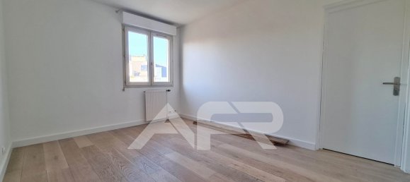 2 bedrooms Apartment in Chatou, France No. 178343 30