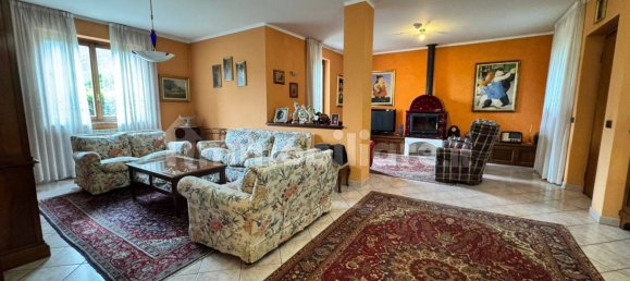 3 bedrooms Villa in Gravellona Toce, Italy No. 290020 4