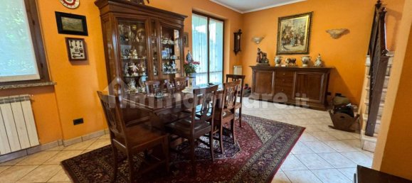 3 bedrooms Villa in Gravellona Toce, Italy No. 290020 2