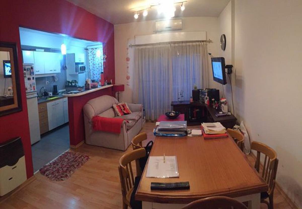 Студия в Ломас-де-Самора, Аргентина № 51070