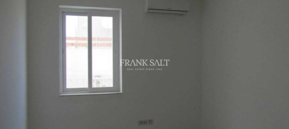 Apartamento de 2 dormitorios en Swieqi, Malta No. 3965 2