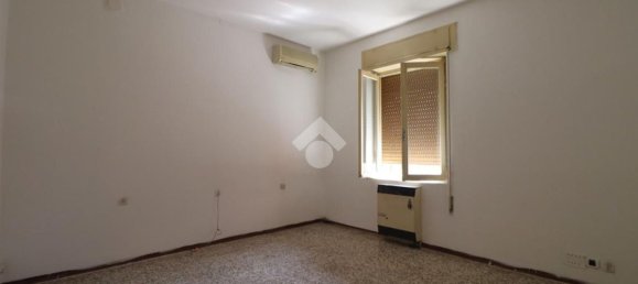4 Schlafzimmer Haus in Marmirolo, Italy, Nr. 359682 11