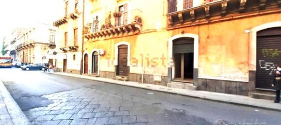 Propiedad comercial de 2 habitaciónes en Catania, Italy No. 276726 5