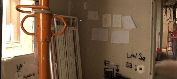 3 bedrooms Apartment in Cuatro Caminos, Spain No. 140093 4