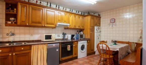 3 bedrooms Apartment in Cuatro Caminos, Spain No. 140093 6