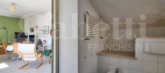 3 bedrooms House in Roviano, Italy No. 39721 34