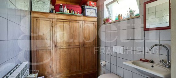 3 bedrooms House in Roviano, Italy No. 39721 38