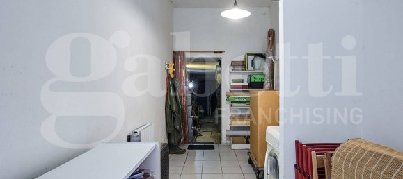 3 bedrooms House in Roviano, Italy No. 39721 29