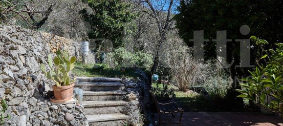 3 bedrooms House in Roviano, Italy No. 39721 42