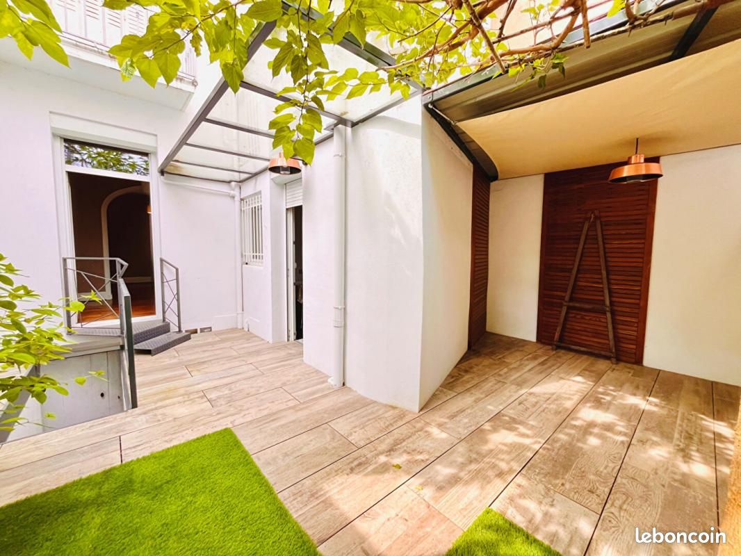 Adosado de 3 dormitorios en Roanne, France No. 118619