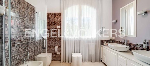 4 Schlafzimmer Villa in Tradate, Italy, Nr. 131073 18