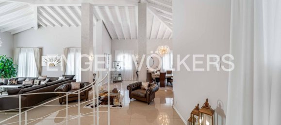 4 Schlafzimmer Villa in Tradate, Italy, Nr. 131073 12