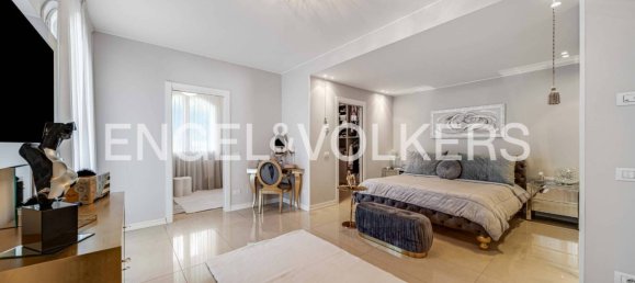 4 Schlafzimmer Villa in Tradate, Italy, Nr. 131073 15