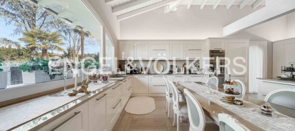 4 Schlafzimmer Villa in Tradate, Italy, Nr. 131073 31