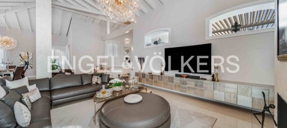 4 Schlafzimmer Villa in Tradate, Italy, Nr. 131073 8