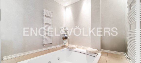 4 Schlafzimmer Villa in Tradate, Italy, Nr. 131073 20