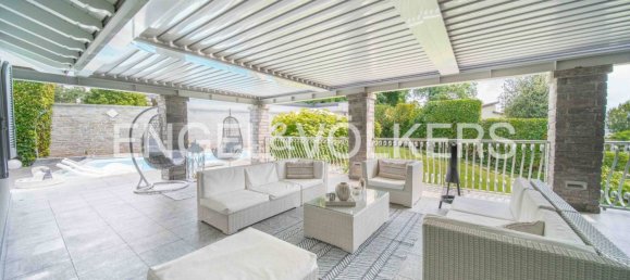 4 Schlafzimmer Villa in Tradate, Italy, Nr. 131073 44