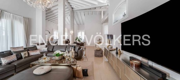 4 Schlafzimmer Villa in Tradate, Italy, Nr. 131073 9
