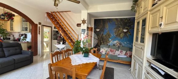 3 bedrooms Villa in Uscio, Italy No. 305630 8