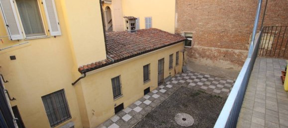 2 bedrooms Apartment in Casale Monferrato, Italy No. 48672 3